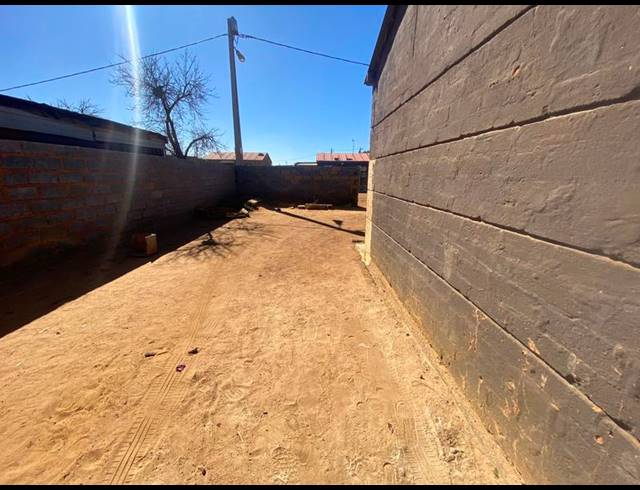 2 BEDROOM HOUSE FOR SALE IN KATLEHONG SOUTH
